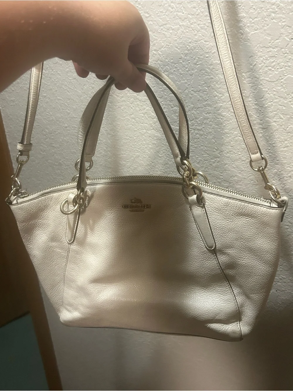 Authentic COACH Cream Pebbled Leather Crossbody Shoulder Bag with Gold Hardware